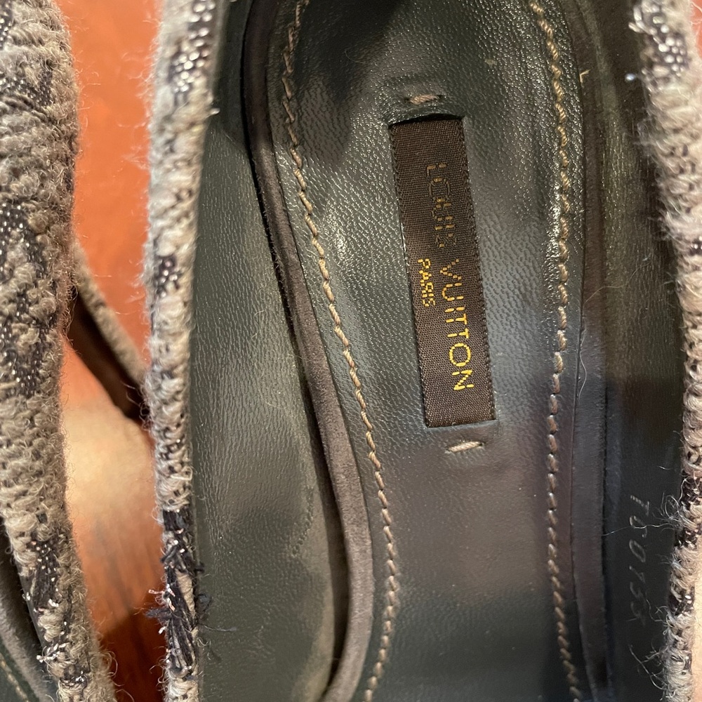Louis Vuitton Gray Heels with Intricate Detailing and Stiletto Design - Picture 13 of 15